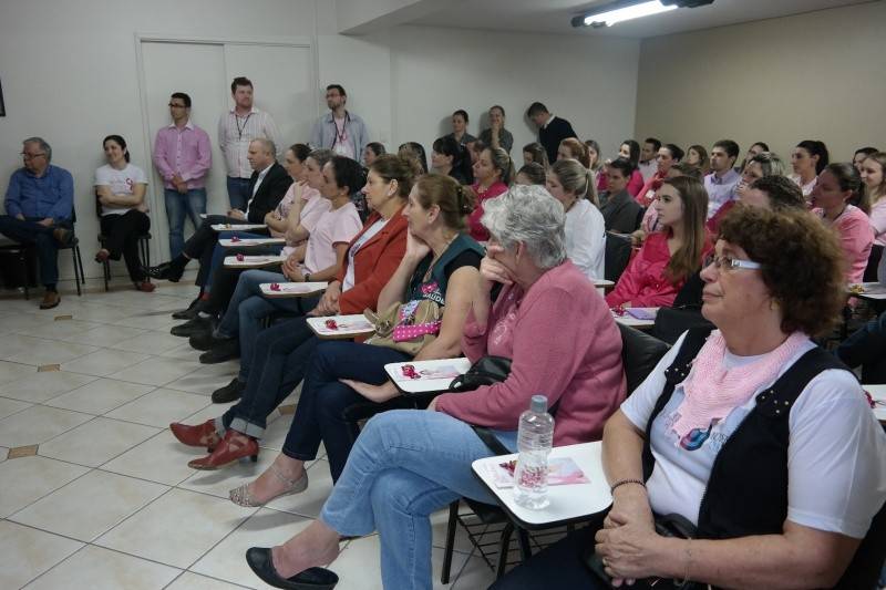 Ceusa promove atividade de prevenção ao câncer de mama — foto 2