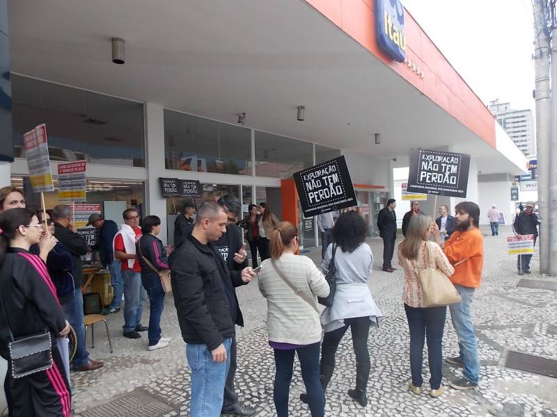 Em greve há 17 dias, bancários promovem a primeira Milhãozada — foto 2
