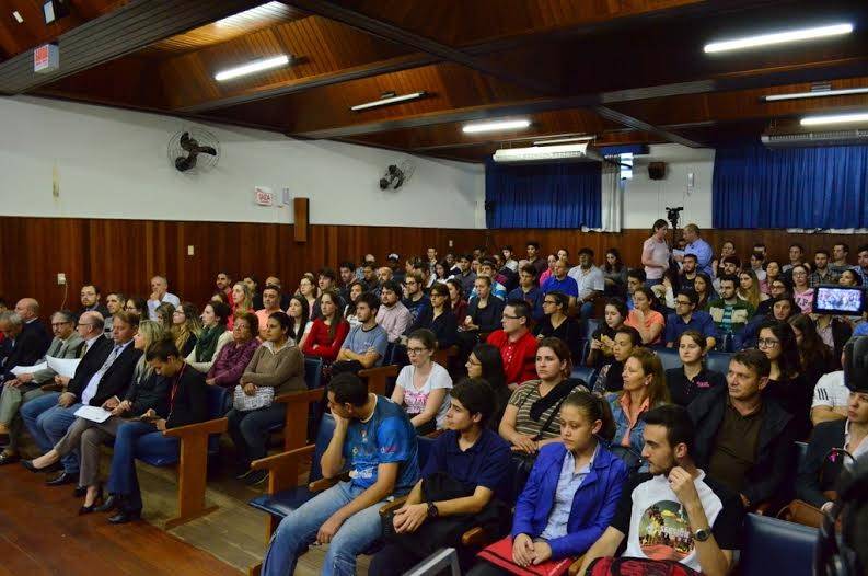 Câmara realiza sessão itinerária na Esucri — foto 1