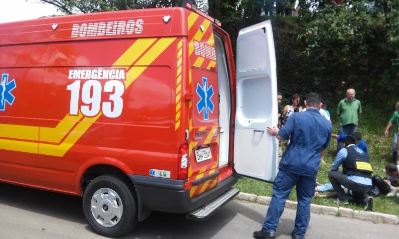 Após perseguição policial, motorista provoca acidente — foto 1