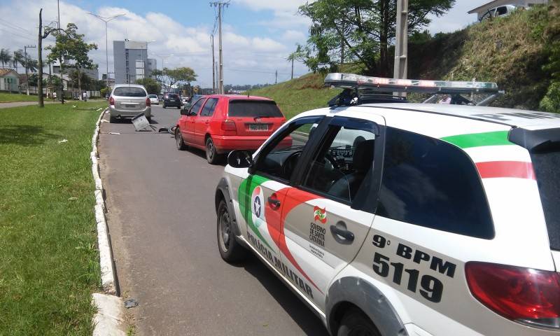 Após perseguição policial, motorista provoca acidente — foto 2