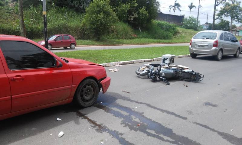 Após perseguição policial, motorista provoca acidente — foto 3