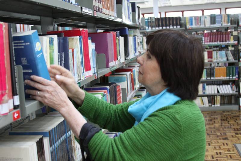 Aos 70 anos, Dona Irene é inspiração na universidade — foto 1
