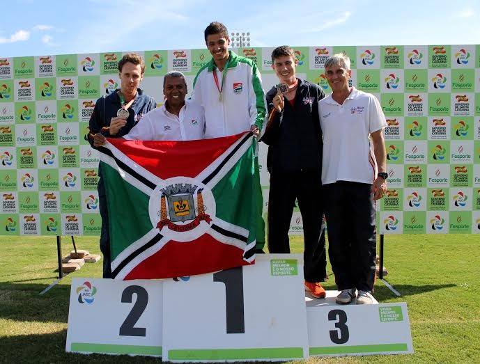 Atletismo de Criciúma conquista dez medalhas nos Jasc — foto 1