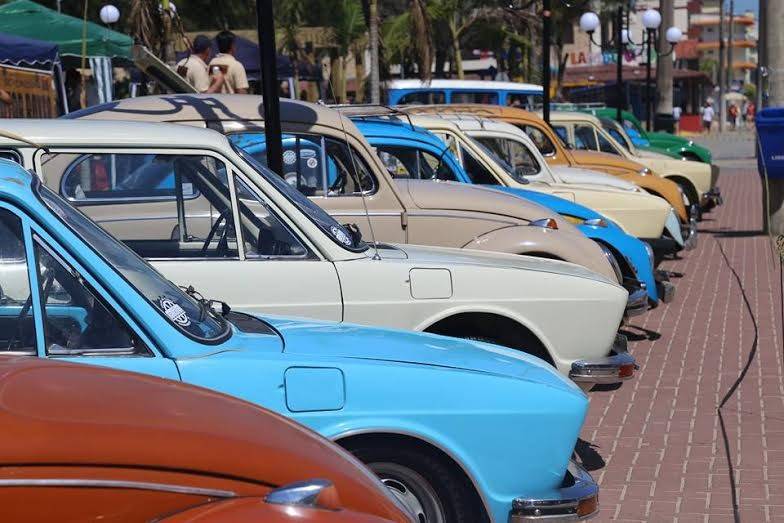 Encontro de Opalas e Antigos reúne mais de 130 carros — foto 1