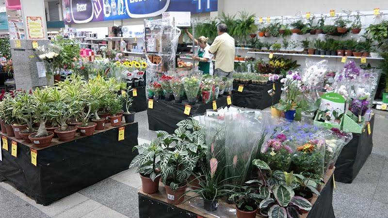 Bistek aposta na venda de flores para atrair clientes — foto 1