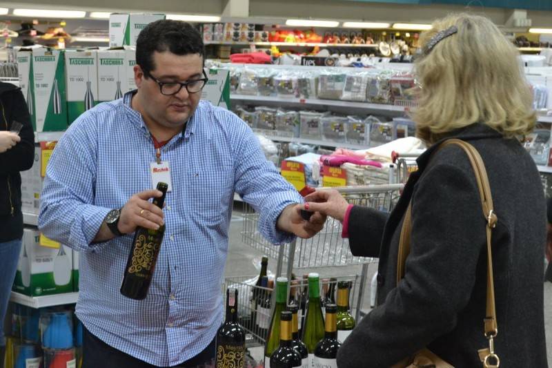 Mais de 100 rótulos à disposição na 1º Feira de Vinhos — foto 6