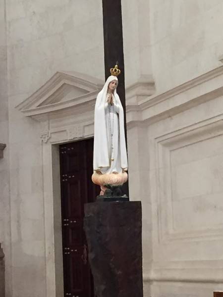 Jovens encerram peregrinação no Santuário de Fátima — foto 2