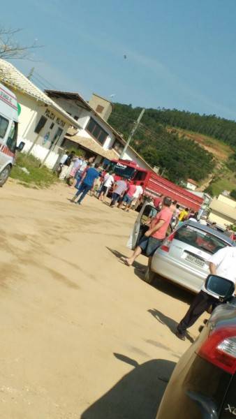 VÍDEO: Perseguição provoca acidentes na BR-101; assista capotamento de carreta — foto 1