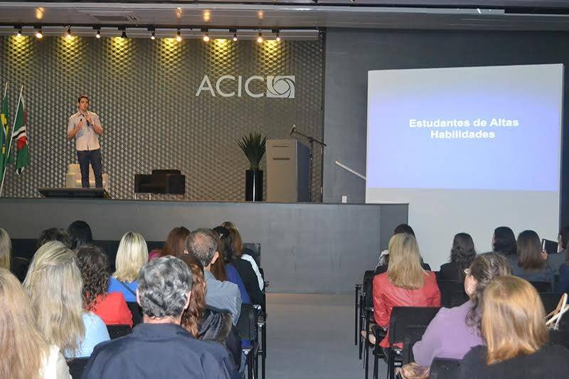 Acic lança 3º Prêmio de Matemática — foto 1