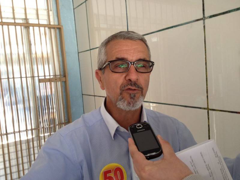 Candidato Odelondes de Souza vota em Criciúma — foto 1