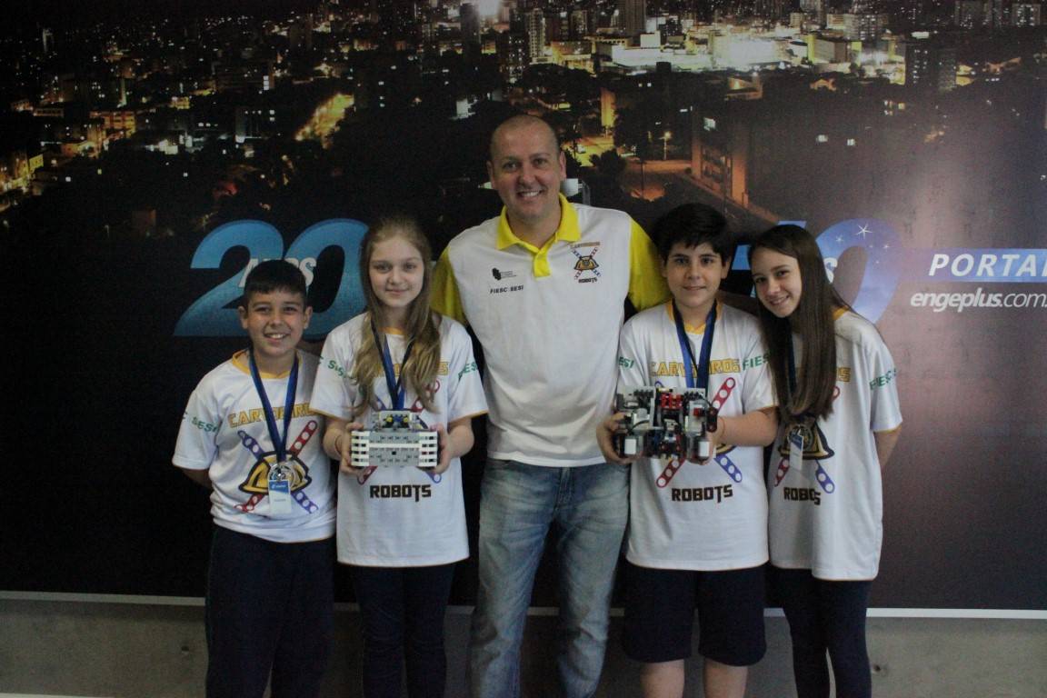 Alunos de Criciúma participam de evento nacional de robótica — foto 15