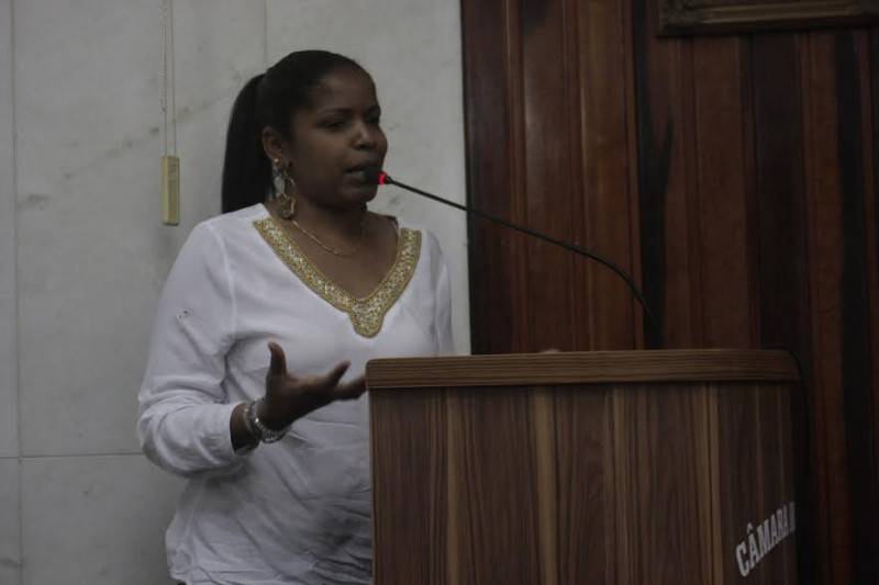 Vereadores concedem Título de Cidadão Honorária a médica cubana — foto 2