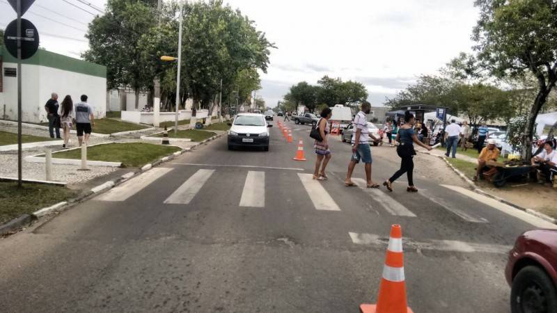 Milhares de pessoas passam pelo Cemitério Municipal de Criciúma — foto 5