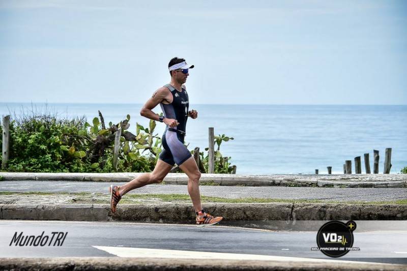 Carol Furriela e Bruno Matheus no Top 10 do Ironman 70.3 Rio de Janeiro — foto 1