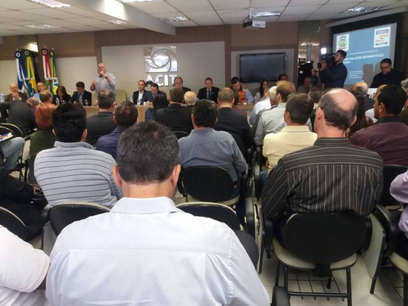 Discutidas ações para reabilitar cidades atingidas pelo vendaval — foto 2