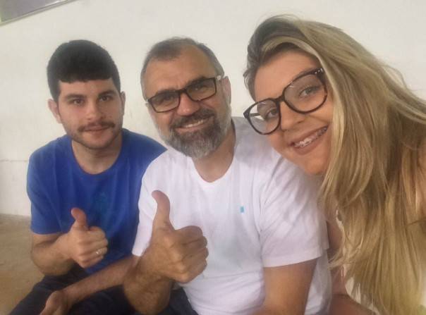 Ana Laura Vitali e familiares