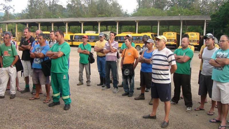 Valdir e Pedro começam cedo o primeiro dia oficial de trabalho — foto 2