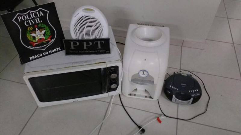 Quadrilha responsável por tráfico de drogas e furtos é desarticulada — foto 2