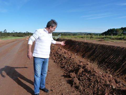 A última casa no caminho da estrada está no chão — foto 1