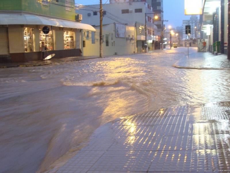 Um desabafo direto do lago podre da Gonçalves Ledo — foto 1