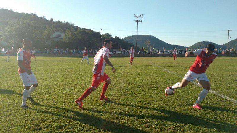 Metropolitano fica mais perto do título da Copa Sul — foto 1