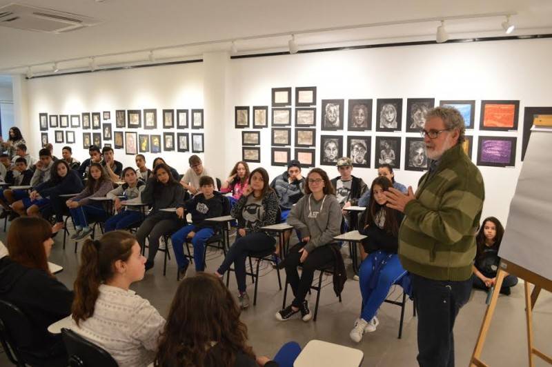 Oficina de arte encanta estudantes no Cultura Acic — foto 1