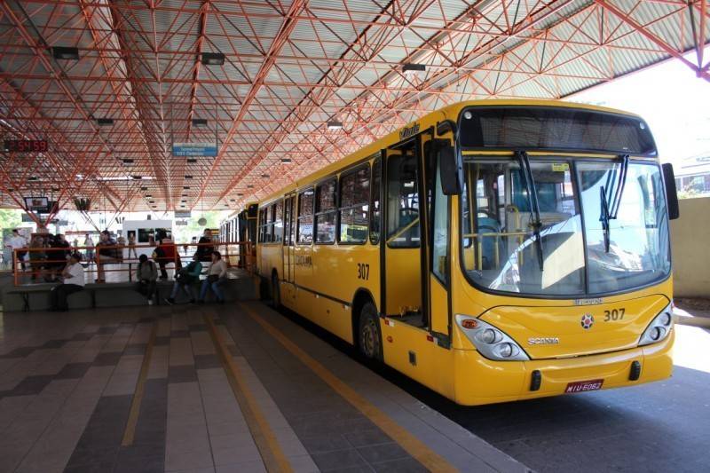 Promotor sugere caminhos para o transporte coletivo — foto 1