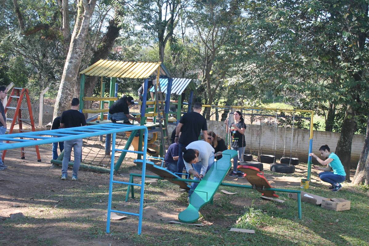 Curso de pintura forma turma no Bairro da Juventude — foto 2