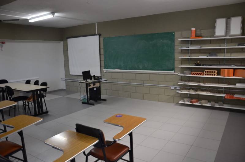 Laboratório de Engenharia Civil ajuda alunos a unirem a teoria à prática — foto 5