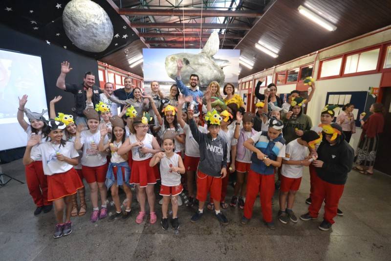 Crianças celebram a chegada do Peixe-lua no Museu de Zoologia — foto 1