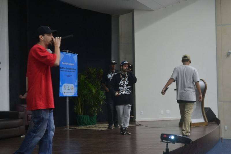 Seminário discute os desafios para a garantia de direitos — foto 1