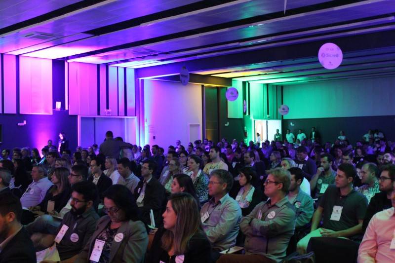 Falando sobre emoção e marketing, Fernando Kimura abre a ExpoMais — foto 1