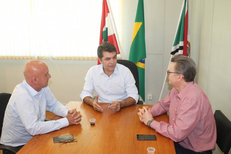Prefeitos articulam realização de carnaval regionalizado no Baln. Rincão — foto 1