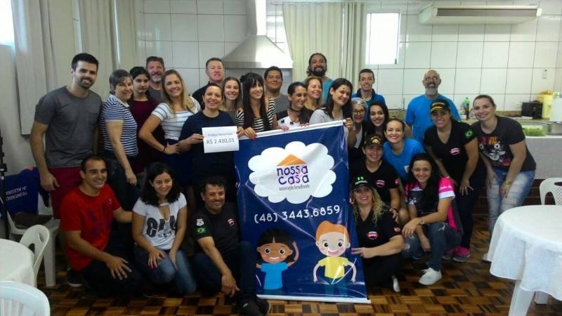 Pedágio da Nossa Casa mobiliza voluntários em Criciúma — foto 2