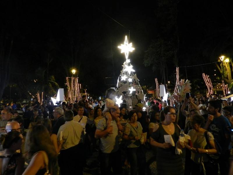 Noite de sexta teve a magia de Natal na Praça Nereu Ramos — foto 2