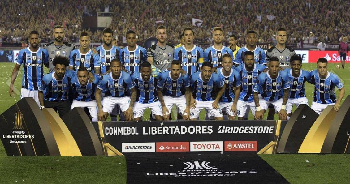 Foguetório e festa para os gremistas de Criciúma — foto 2