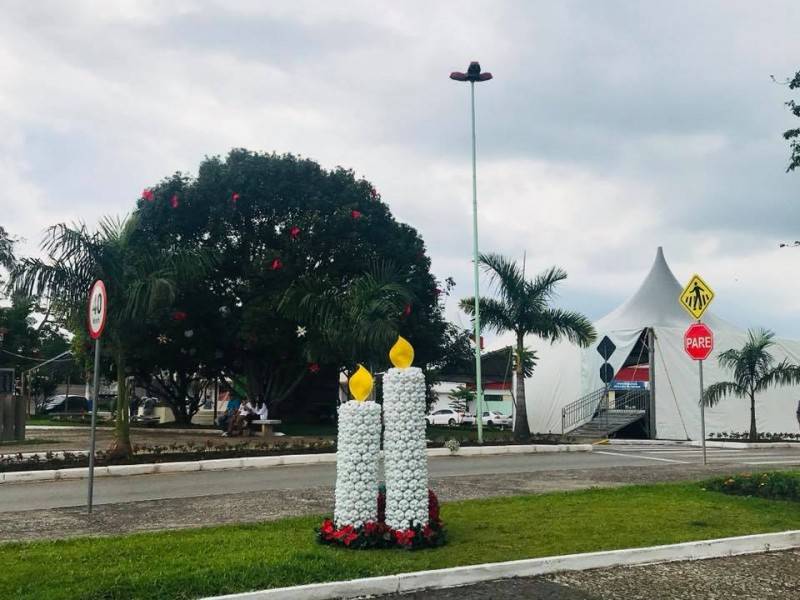 Estrutura é montada para abertura do Natale di Treviso — foto 1