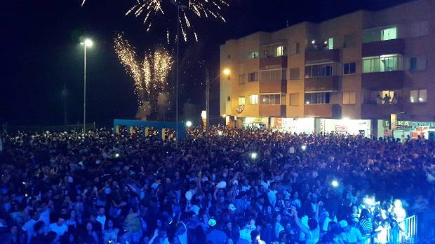 Milhares celebram a virada no Arroio do Silva — foto 1