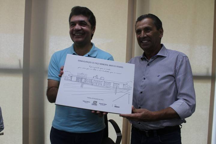 Salvaro se reúne com governador licenciado Raimundo Colombo — foto 4