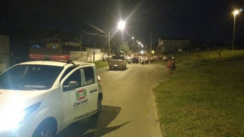 Procissões reúnem mais de 10 mil fiéis em Criciúma — foto 7