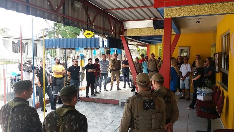 Dia Mundial do Autismo é lembrada na 4ª edição da Carreata Azul — foto 1