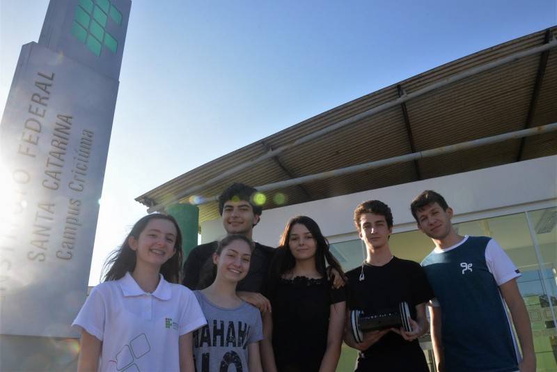 Estudantes do IFSC Criciúma se preparam para competição no Canadá — foto 1