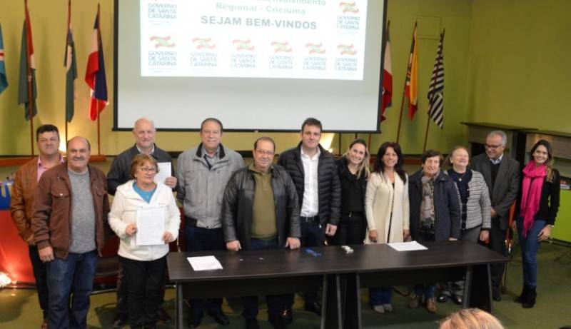 APAEs renovam contrato com a Fundação Catarinense de Educação Especial — foto 1