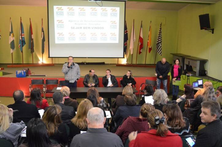 APAEs renovam contrato com a Fundação Catarinense de Educação Especial — foto 2