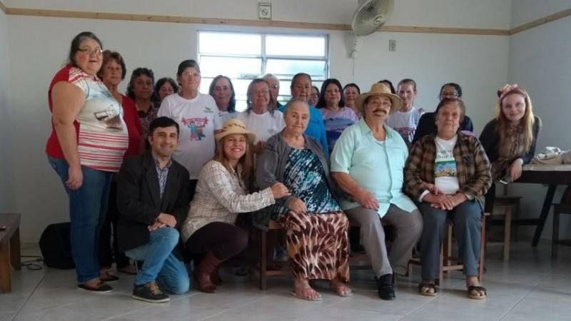 Festejos juninos são celebrados nos grupos Vida e Alegria — foto 1