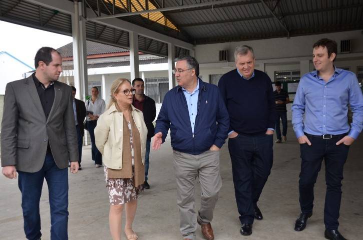 Ex-governador visita o Bairro da Juventude — foto 1