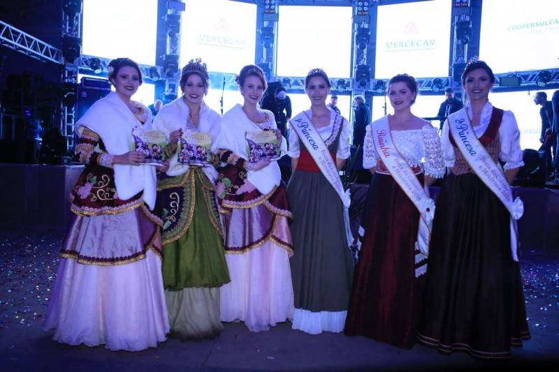 Abertura oficial da 21ª Festa do Colono e 9ª Festa do Motorista aconteceu nessa sexta — foto 2