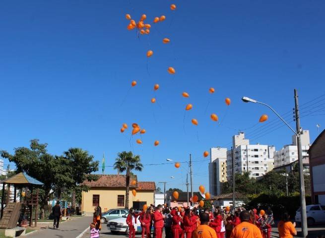 Agosto Laranja: Içara encerra atividades com caminhada — foto 6