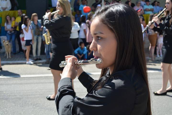 Amor à Pátria e homenagens marcam o Desfile Cívico de Morro da Fumaça — foto 1